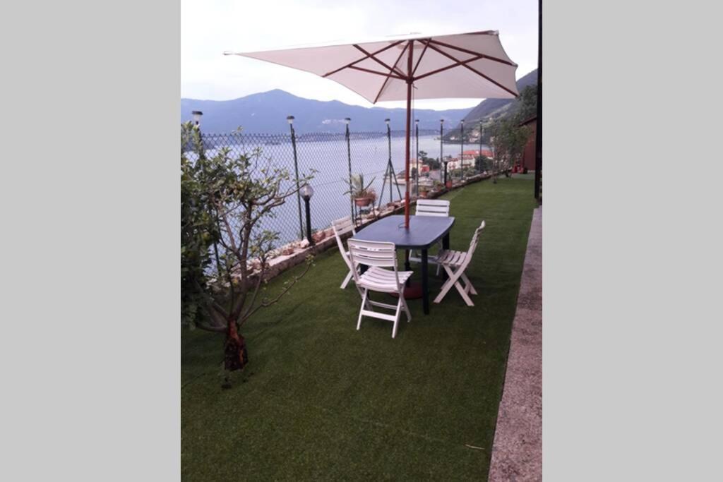 Appartamento Sul Lago D'Iseo Tavernola Bergamasca Eksteriør billede